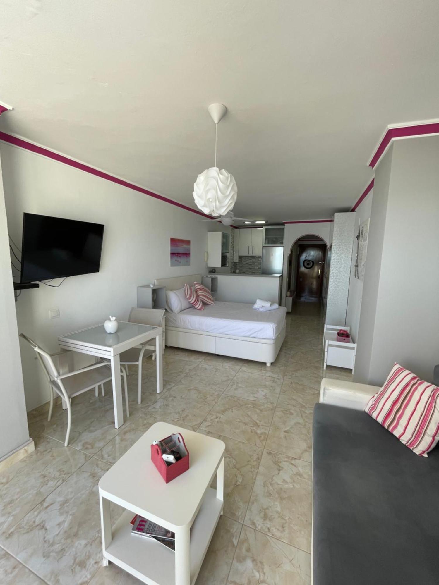 טורמולינוס Roca Chica. Studio - First Line Beach מראה חיצוני תמונה